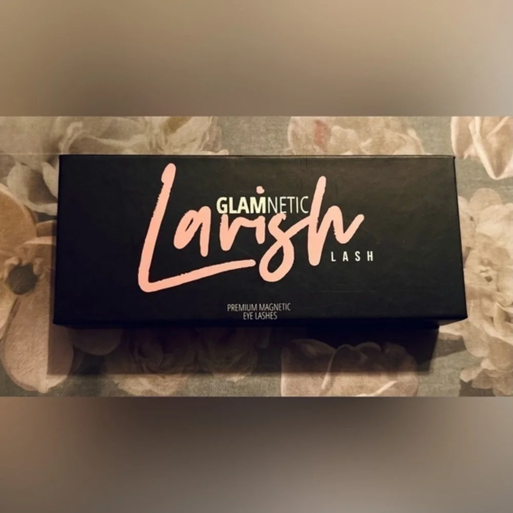 Brand new, Glamnetic magnetic false lashes in style Lavish